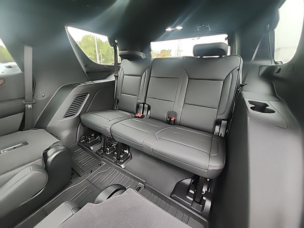 New 2026 GMC Yukon Denali w/ Sun & Power Step Package image 16