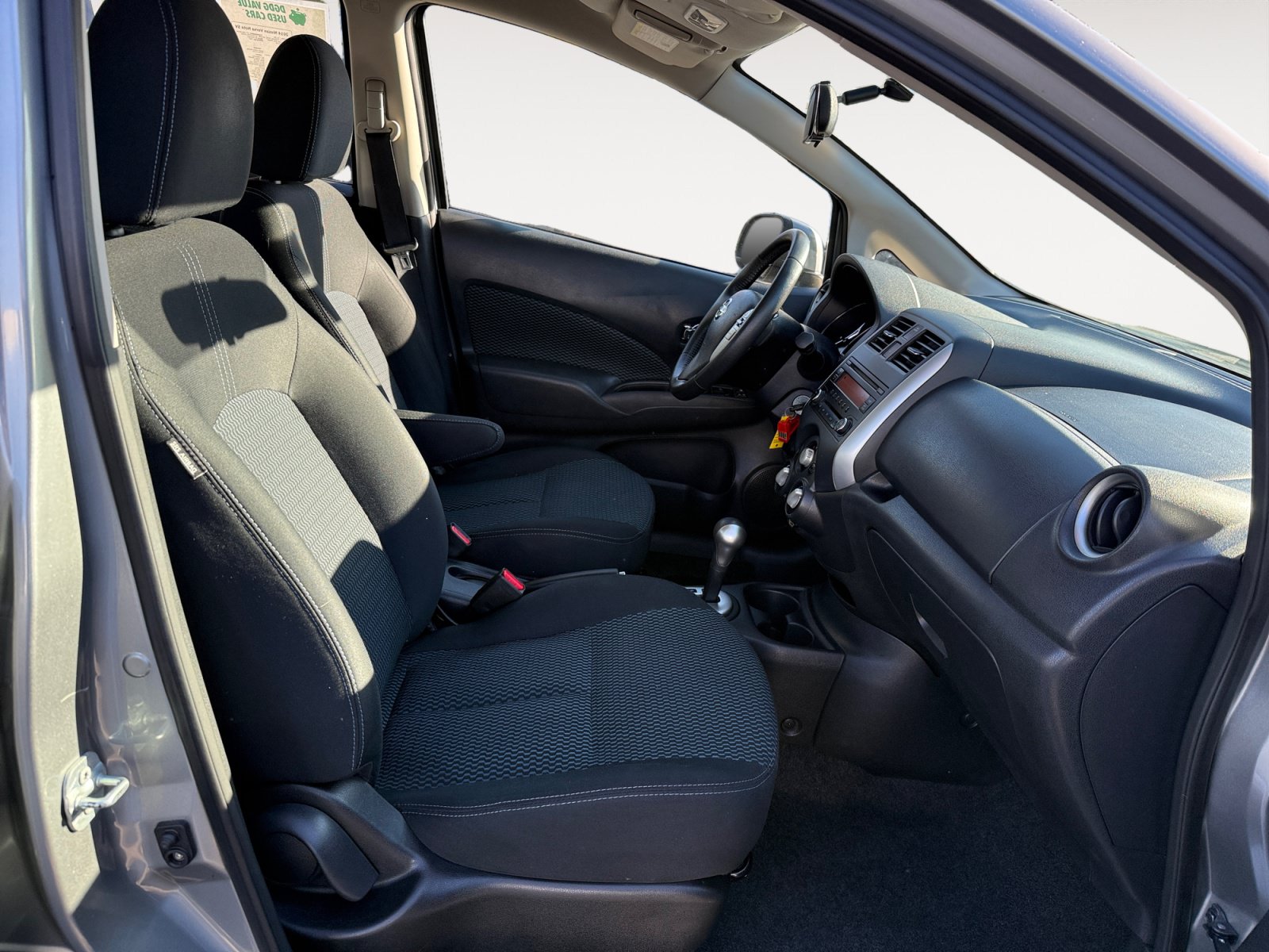 Used 2014 Nissan Versa Note SV FWD image 19