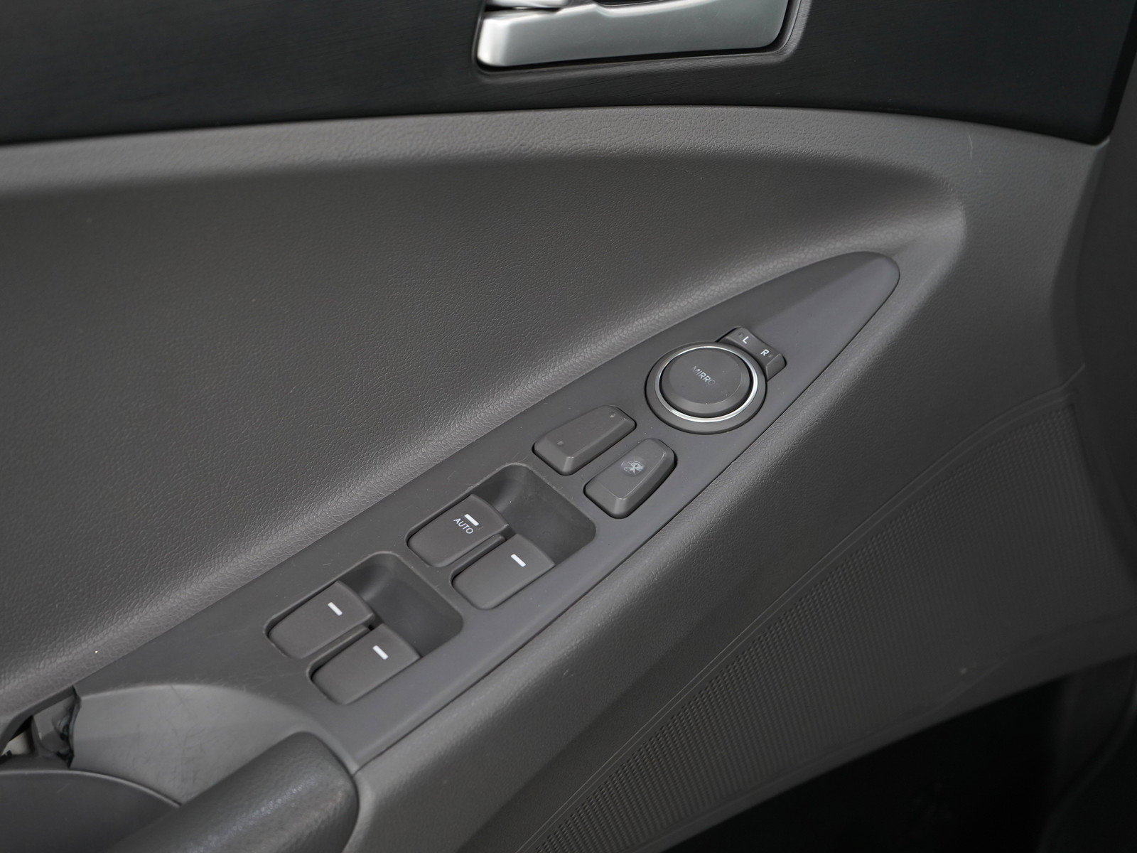 Used 2011 Hyundai Sonata GLS FWD image 19