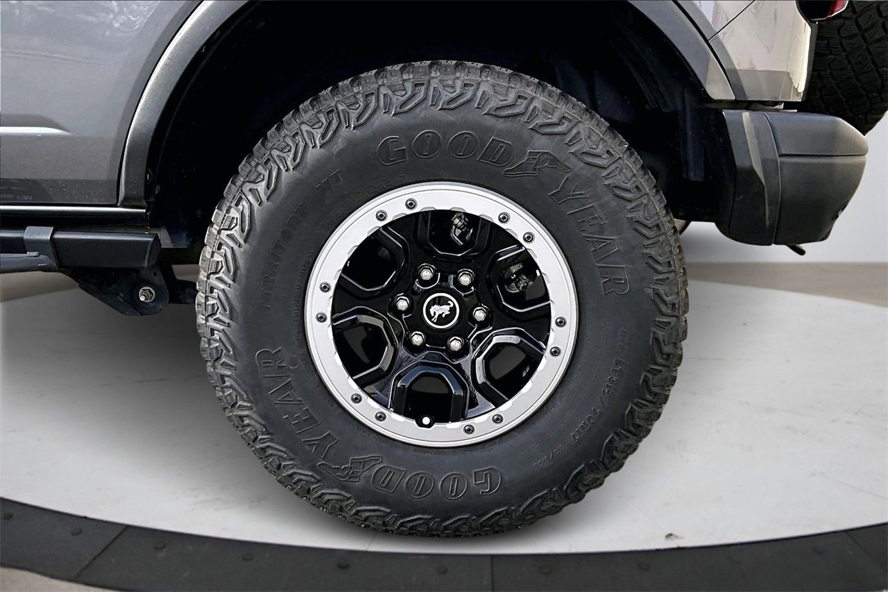 Used 2023 Ford Bronco Badlands w/ Sasquatch Package image 34