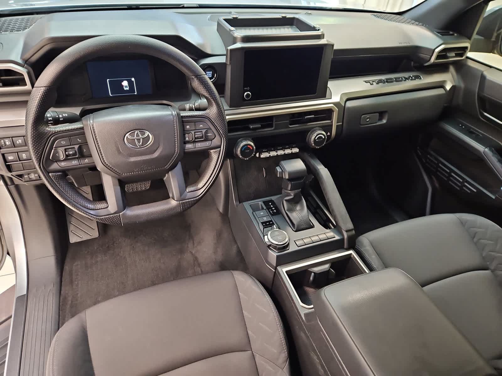 Used 2024 Toyota Tacoma SR5 AWD/4WD image 17