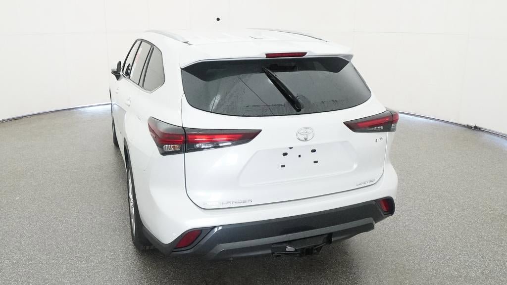 New 2026 Toyota Highlander Limited AWD/4WD image 6