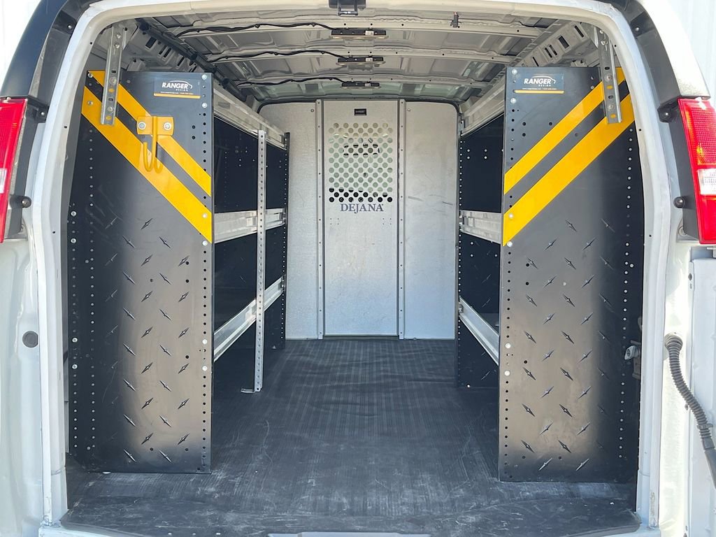 Used 2024 Chevrolet Express 2500 w/ Driver Convenience Package RWD image 23