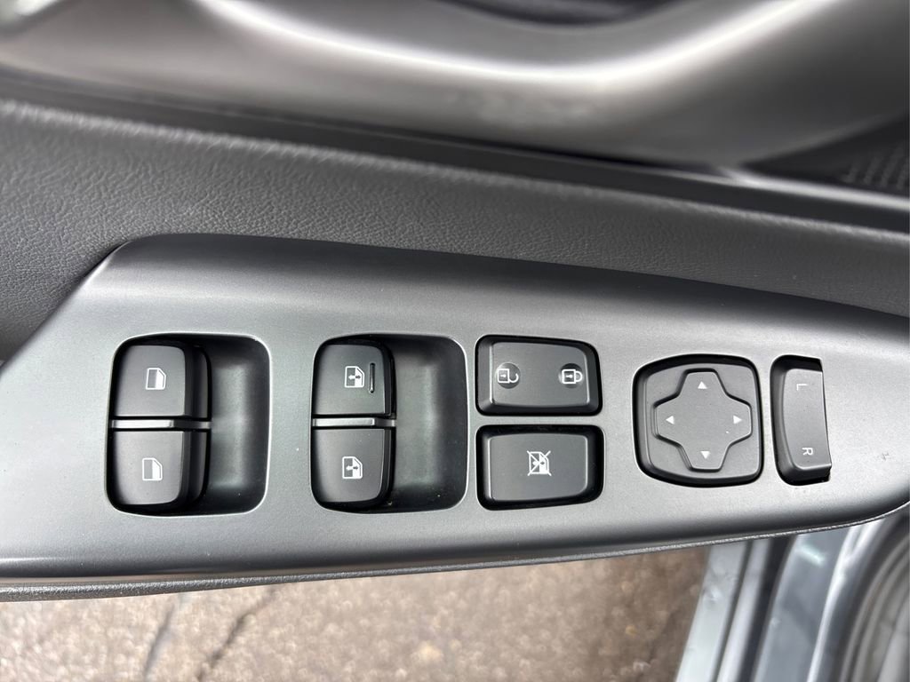 Used 2018 Hyundai Kona Limited image 34