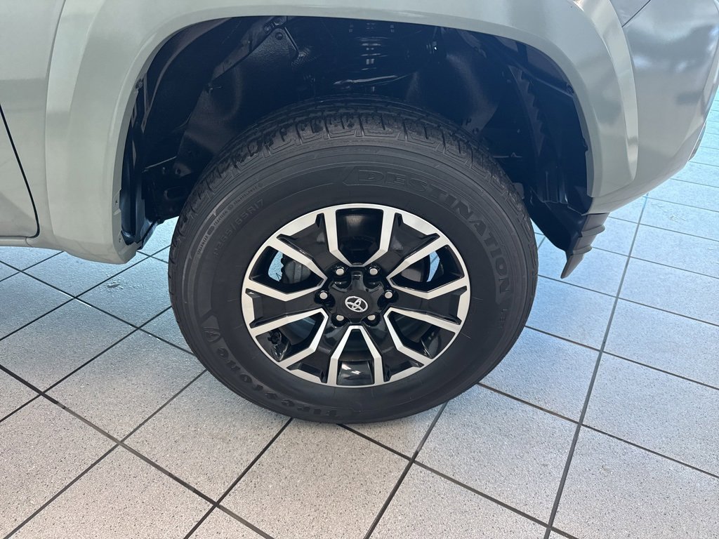 Used 2023 Toyota Tacoma TRD Sport image 25
