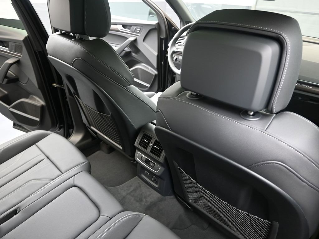 Certified 2025 Audi Q5 2.0T Premium Plus w/ Premium Plus Package image 15