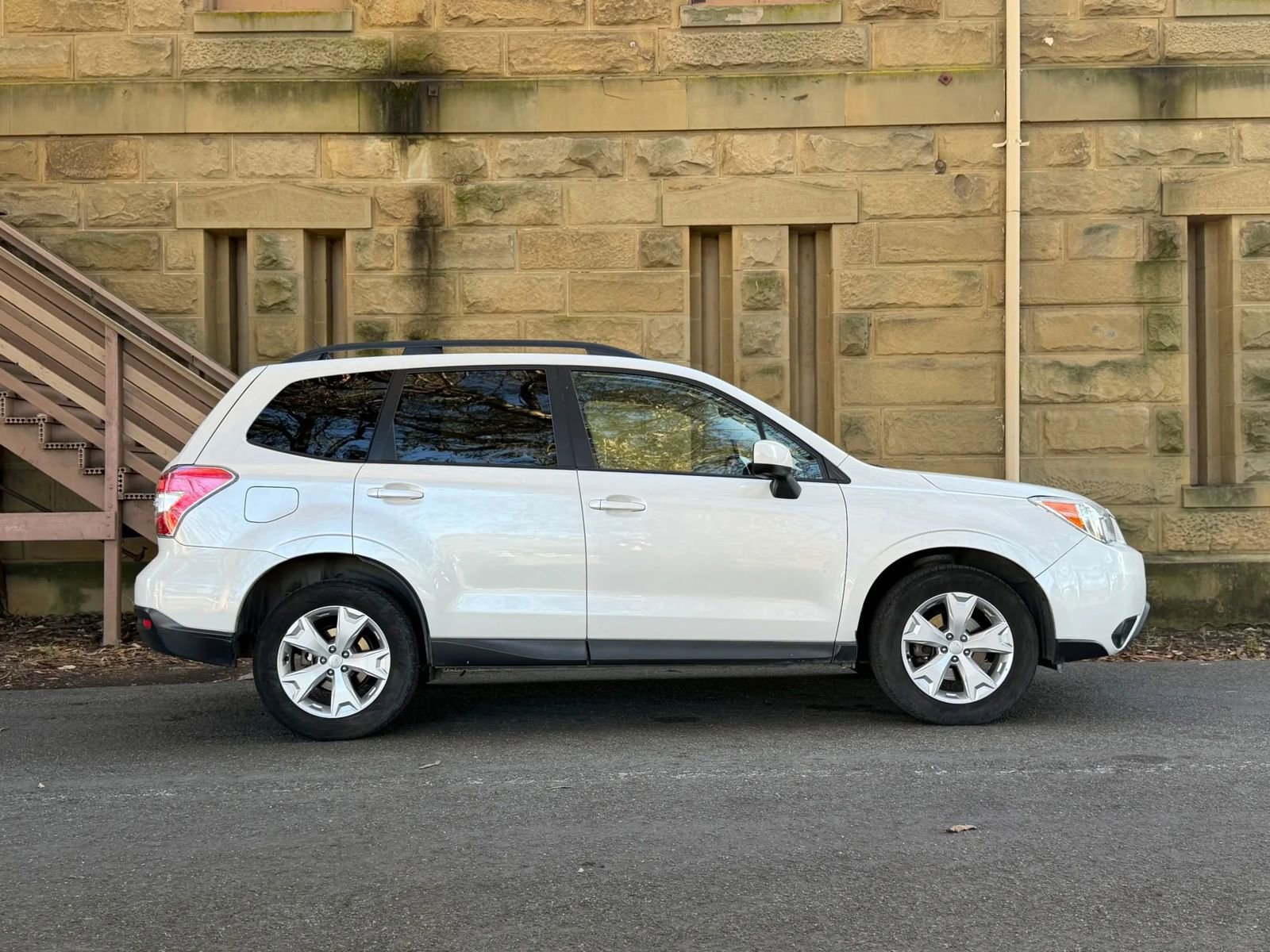 Used 2014 Subaru Forester 2.5i Premium w/ Popular Package #2 image 3