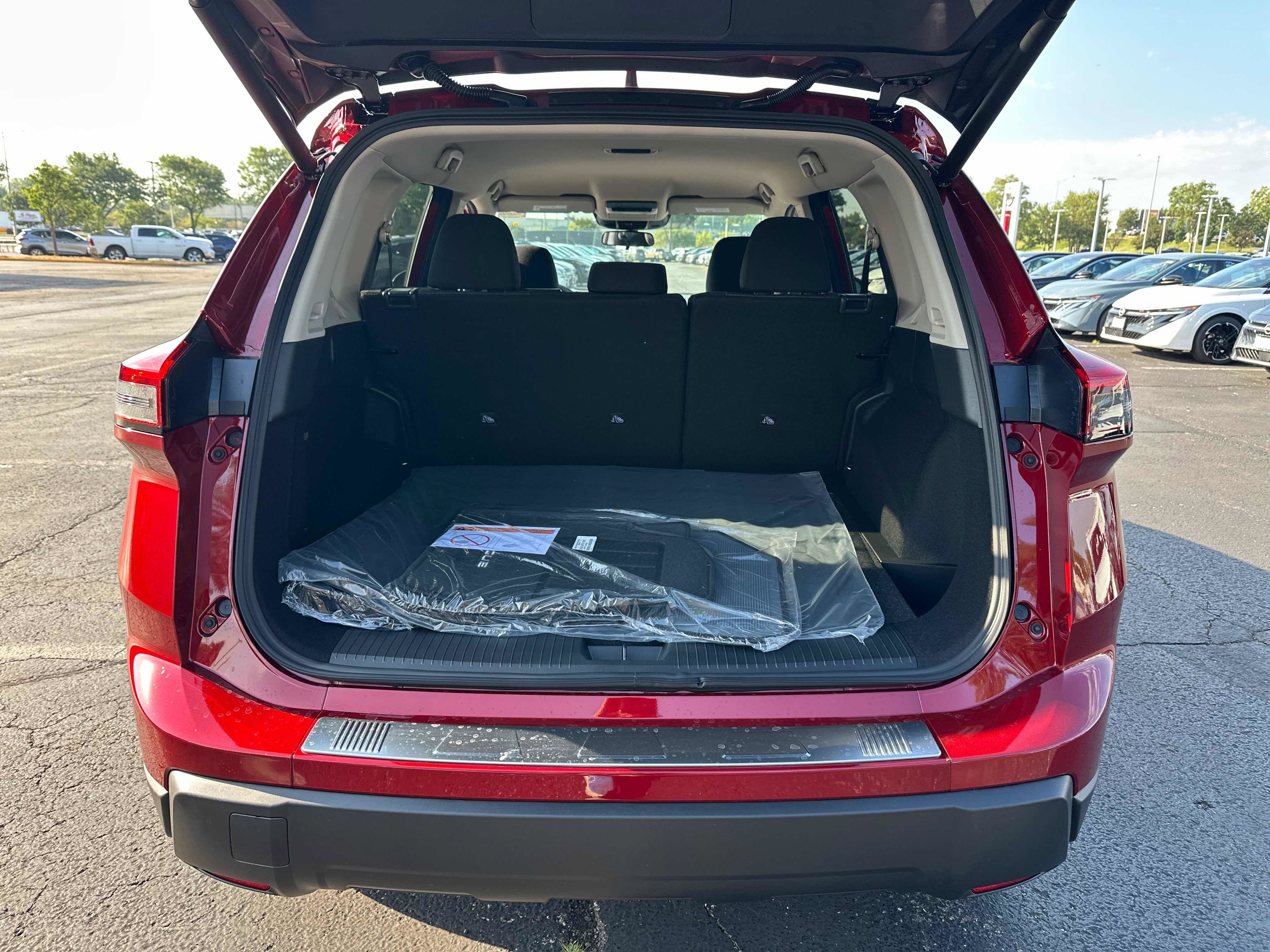 New 2026 Nissan Rogue SV w/ Cold Weather Package AWD/4WD image 13
