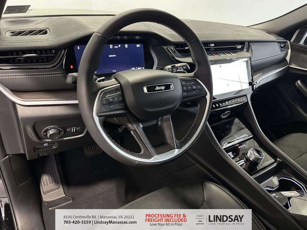 New 2026 Jeep Grand Cherokee Altitude AWD/4WD image 17