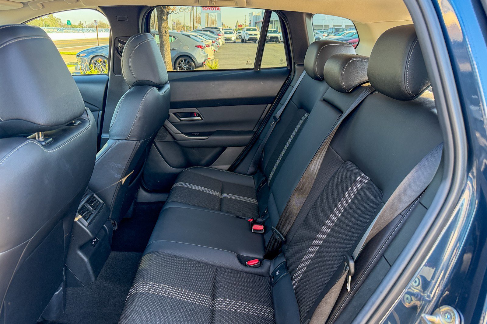 Certified 2025 MAZDA CX-50 AWD 2.5 S w/ Premium Package image 20