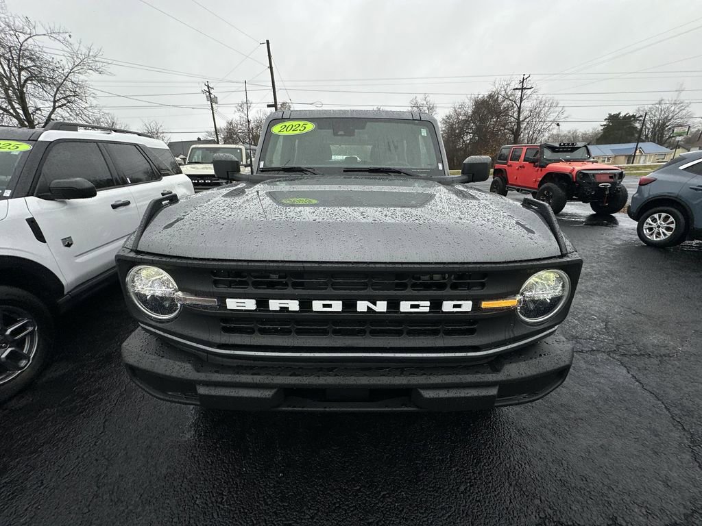 New 2025 Ford Bronco 4-Door image 25