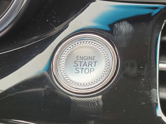 Used 2025 Genesis G70 2.5T image 23