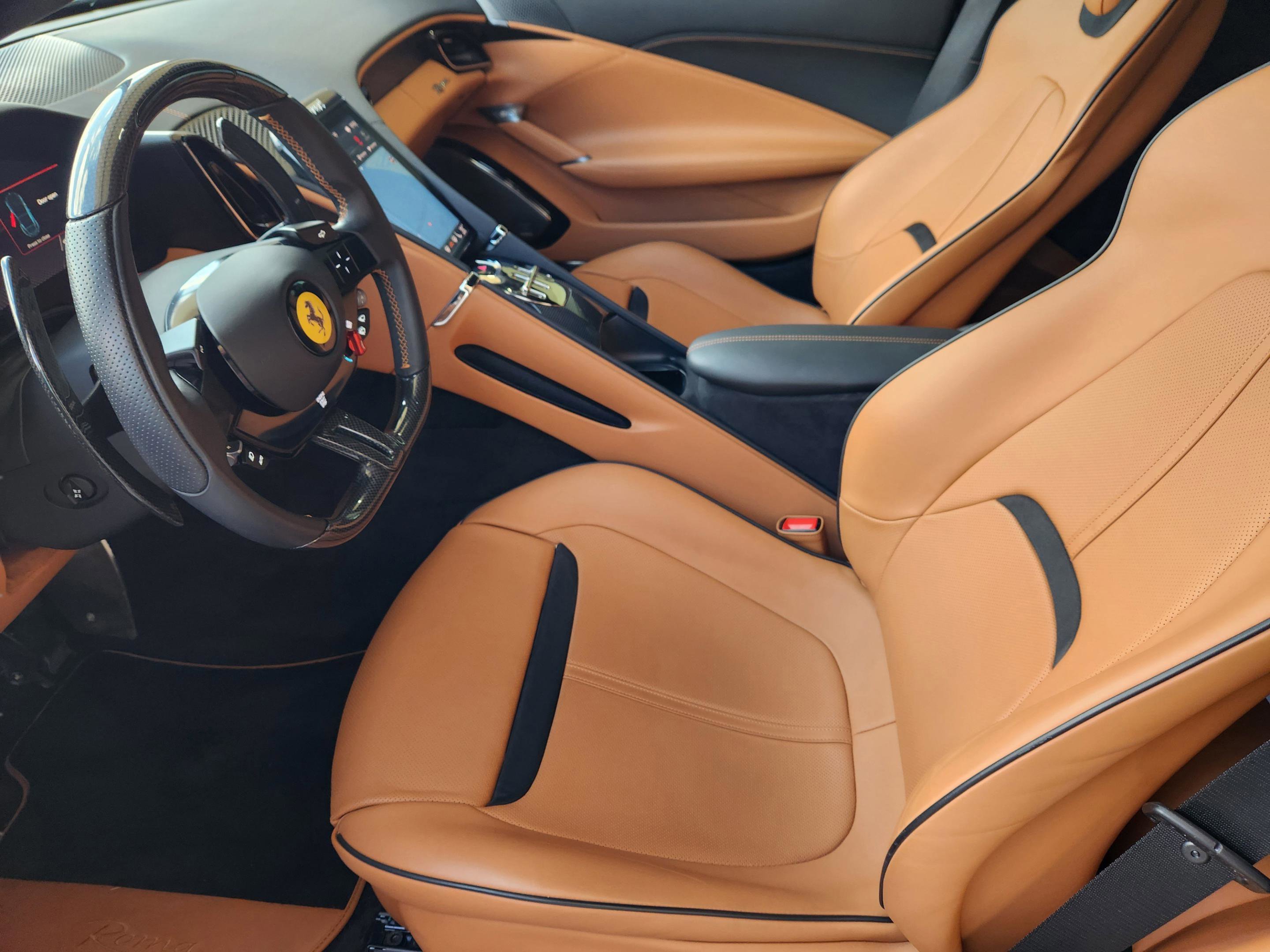 Used 2022 Ferrari Roma image 12