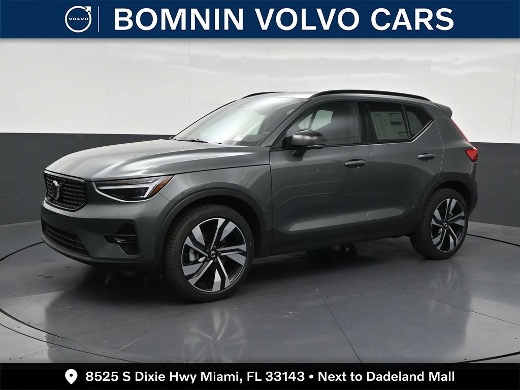 New 2026 Volvo XC40 B5 Plus w/ Climate Package AWD/4WD image 1