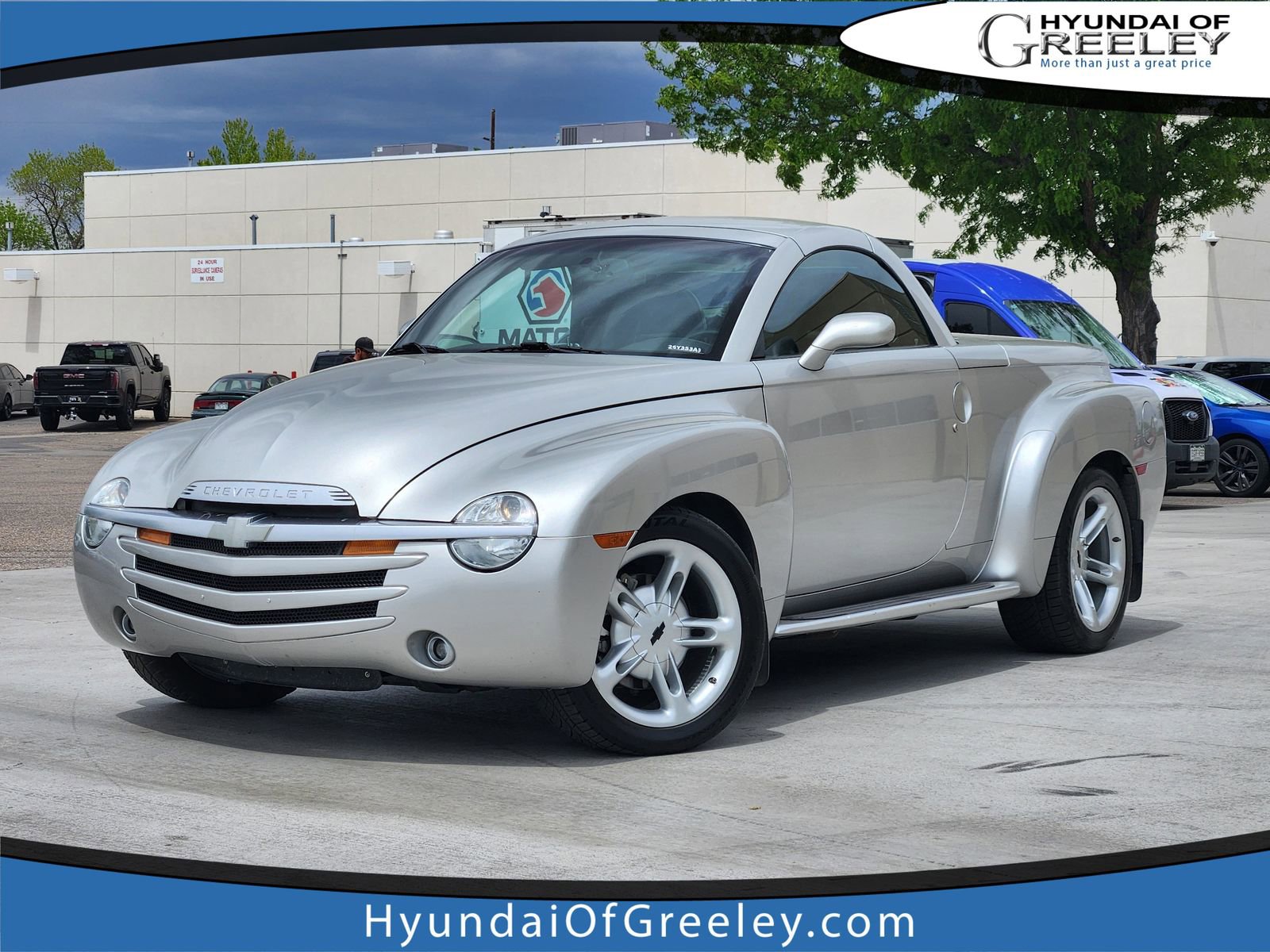 Used 2005 Chevrolet SSR w/ Preferred Equipment Group RWD image 1