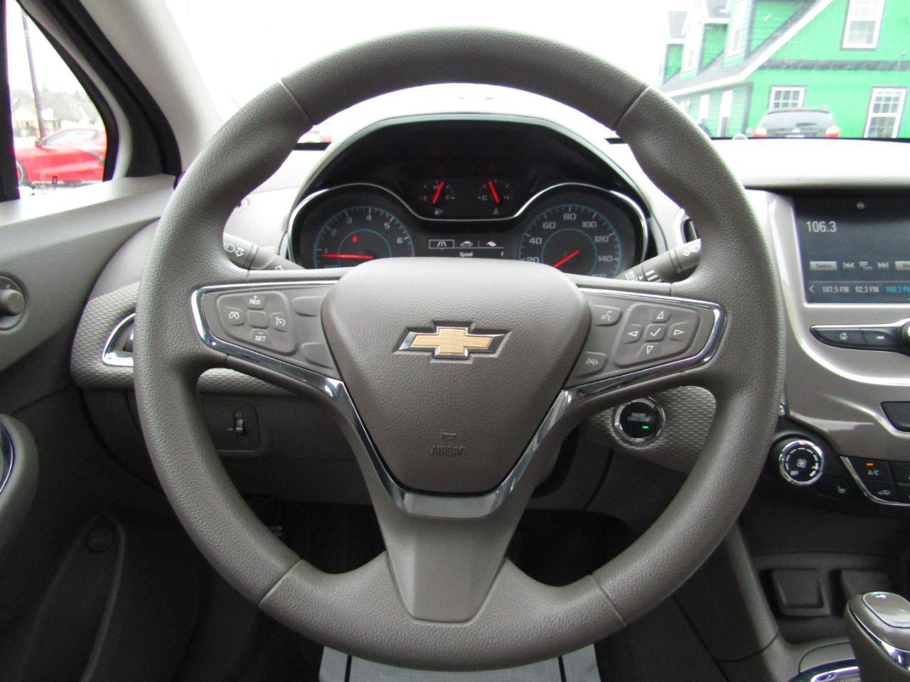 Used 2016 Chevrolet Cruze LT w/ Convenience Package image 10