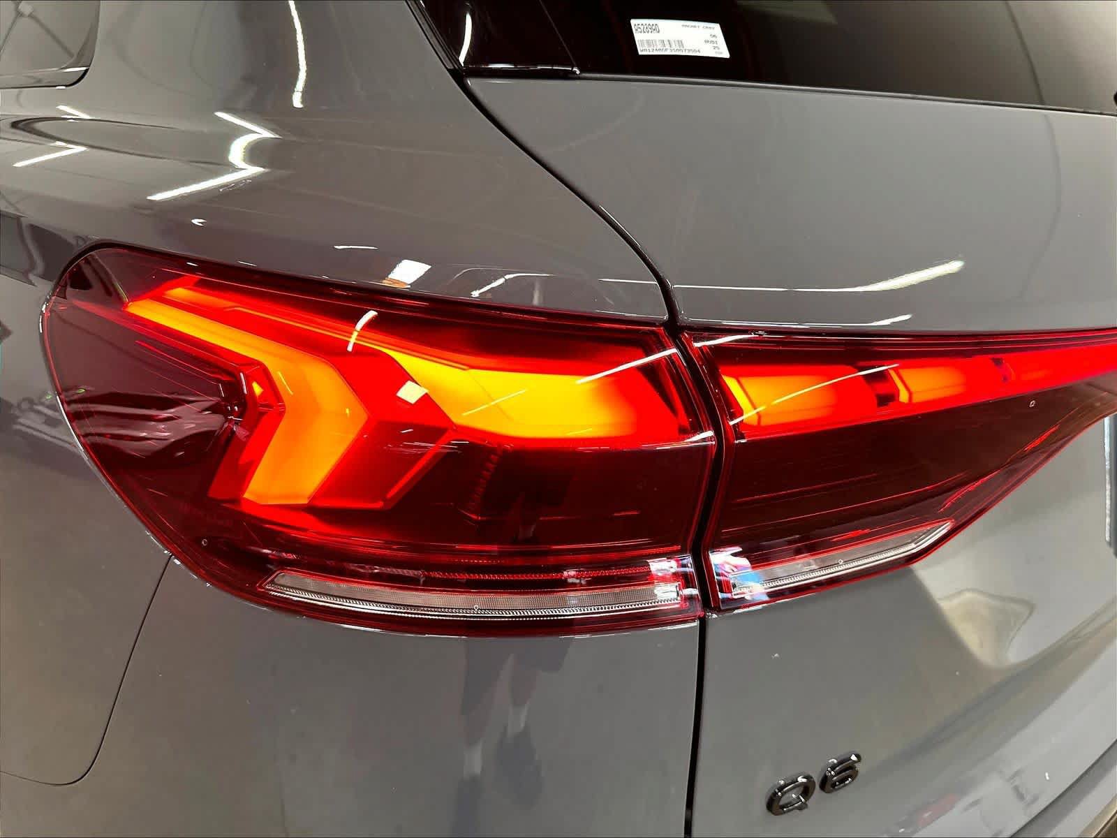 Certified 2025 Audi Q6 e-tron Premium Plus w/ Premium Plus AWD/4WD image 29
