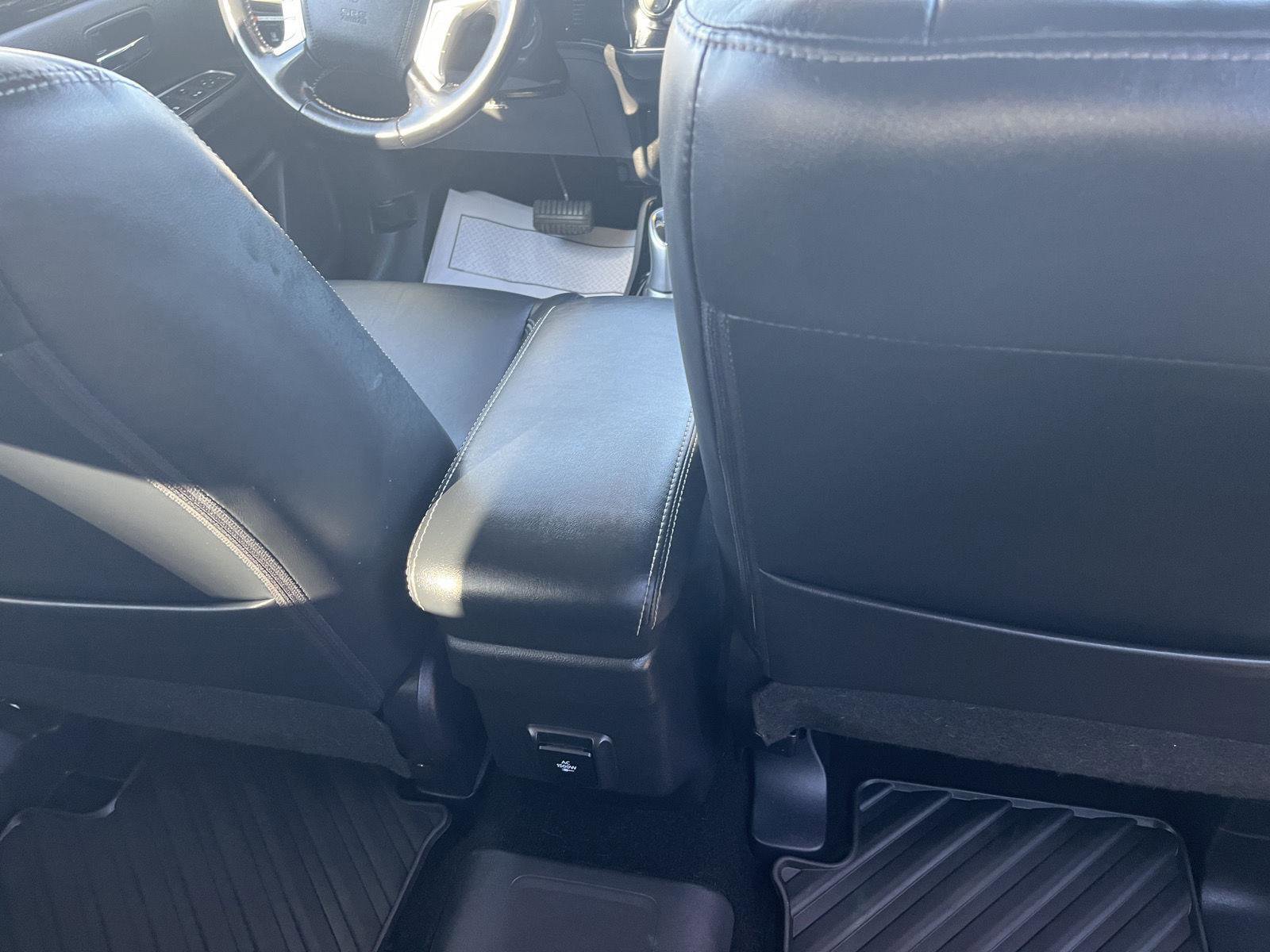 Used 2018 Mitsubishi Outlander GT AWD/4WD image 29