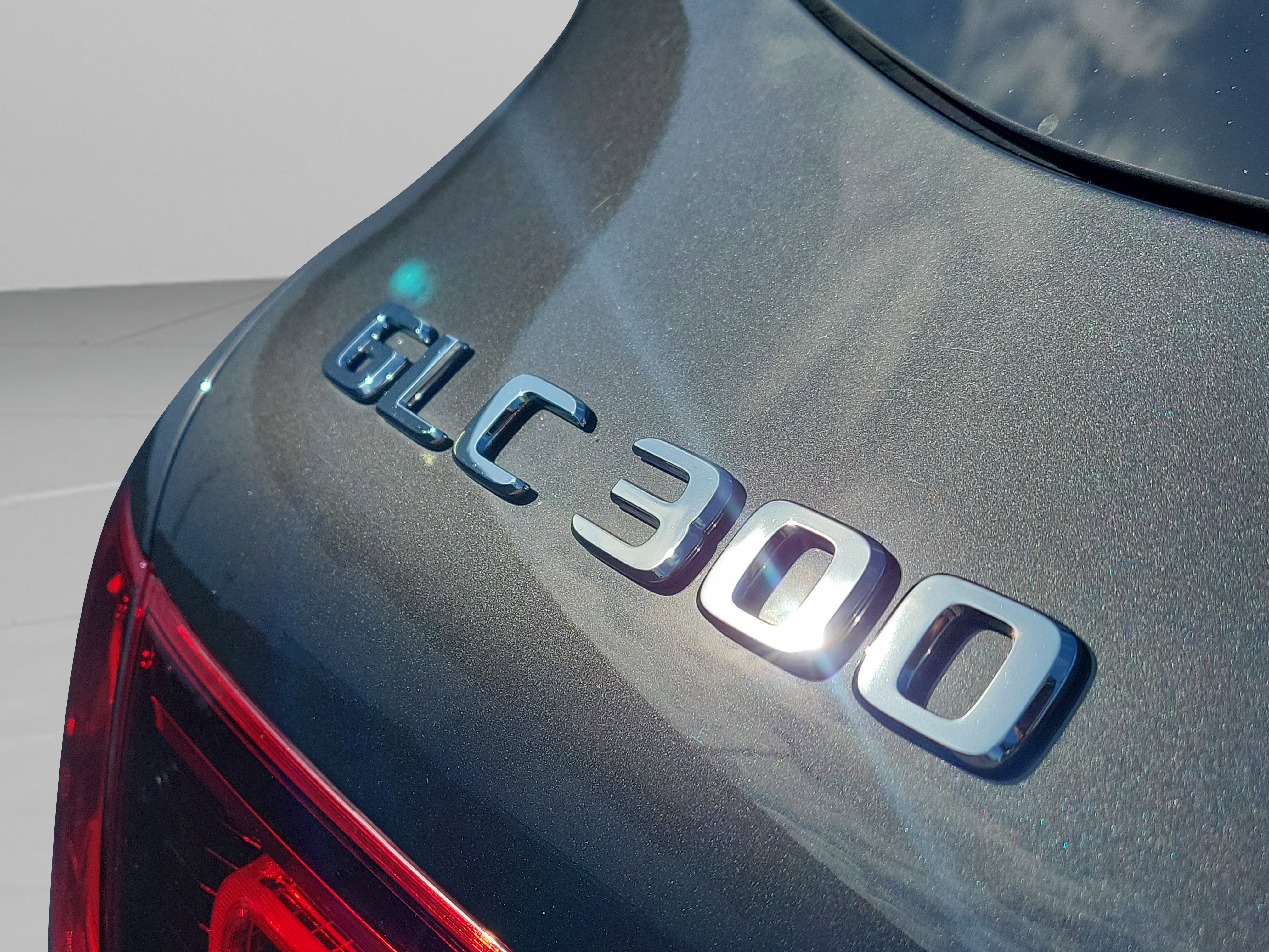 Certified 2022 Mercedes-Benz GLC 300 image 7