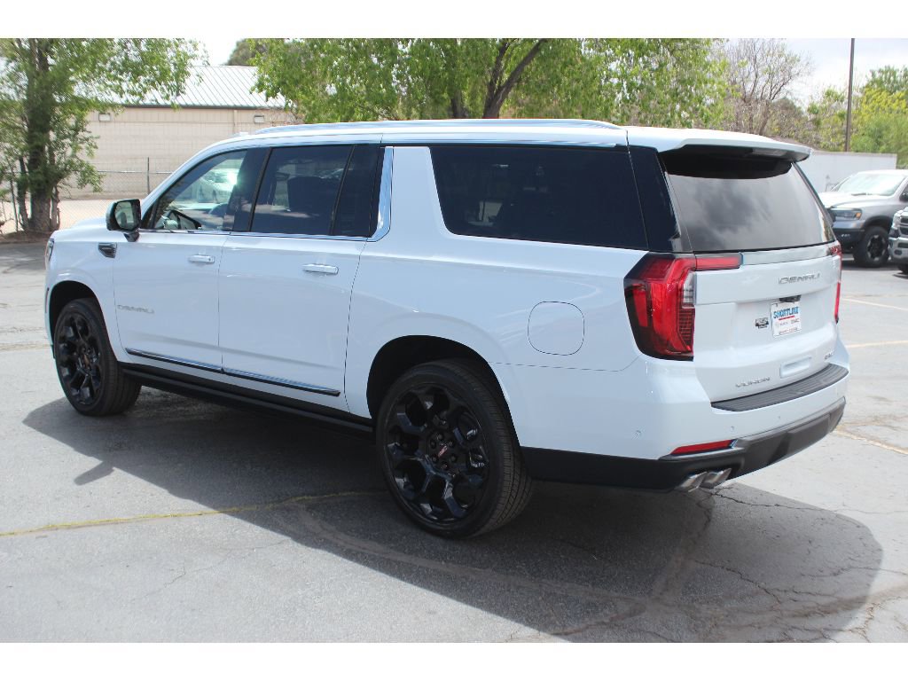 New 2026 GMC Yukon XL Denali Ultimate AWD/4WD image 15