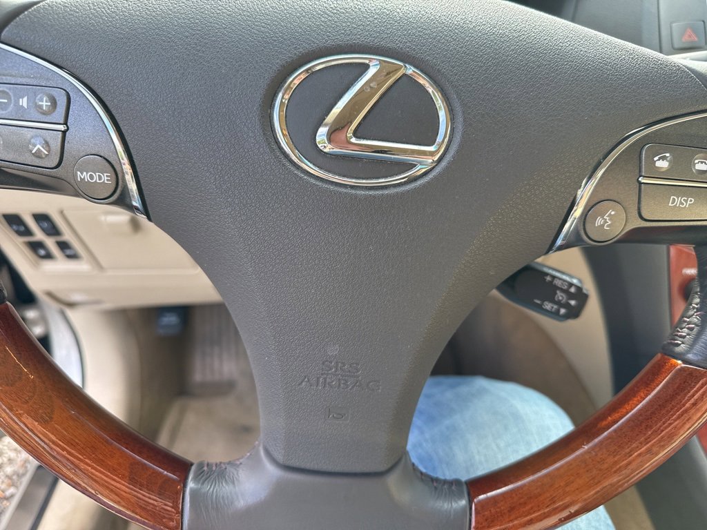 Used 2011 Lexus ES 350 image 28
