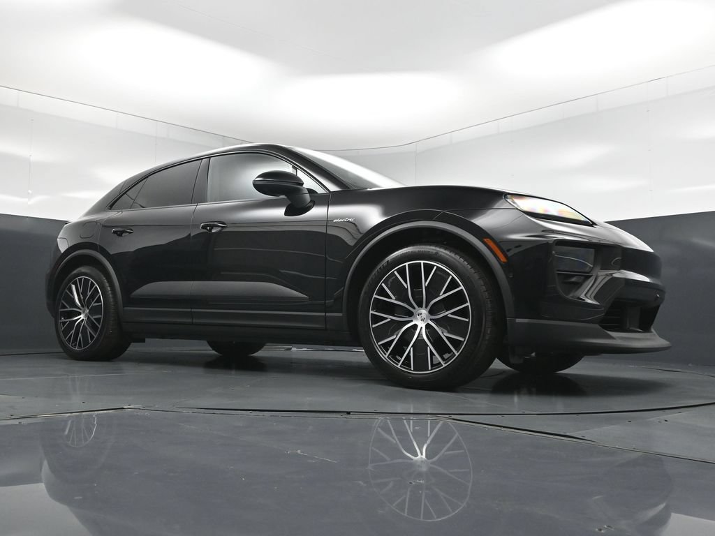 New 2026 Porsche Macan 4 Electric AWD/4WD image 28