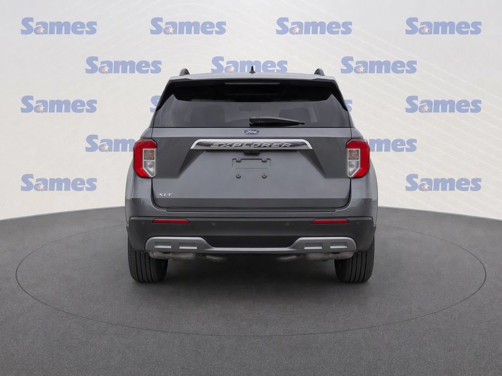 Used 2021 Ford Explorer XLT w/ Equipment Group 202A RWD image 6