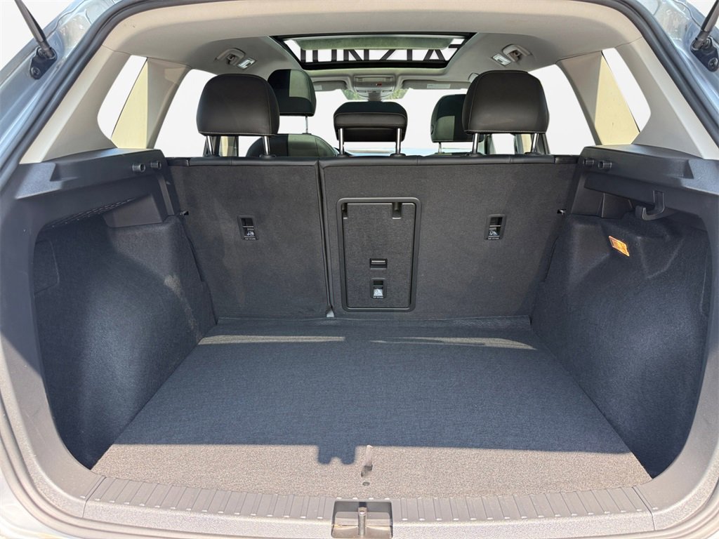 Used 2022 Volkswagen Taos SEL image 18