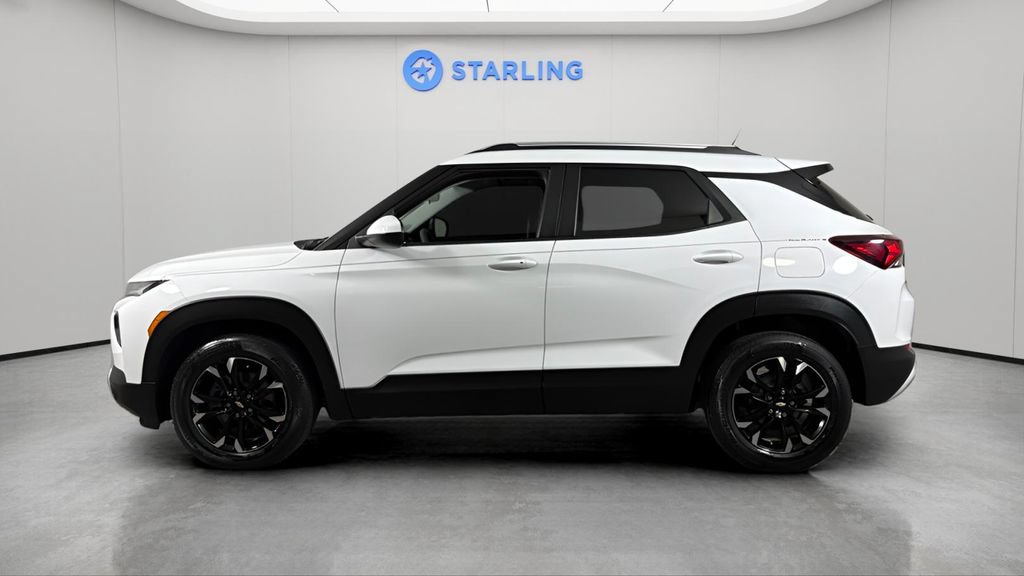 Certified 2023 Chevrolet TrailBlazer LT FWD image 3