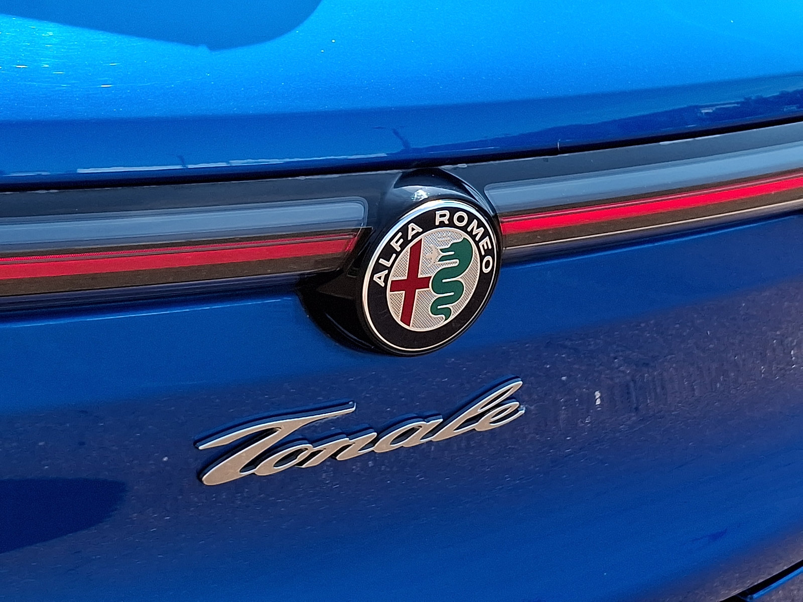 Used 2024 Alfa Romeo Tonale Ti w/ Premium Interior Package AWD/4WD image 29