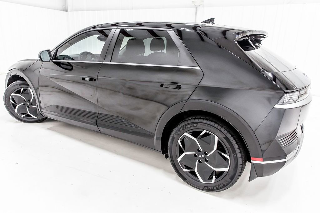 Used 2023 Hyundai Ioniq 5 SEL RWD image 4