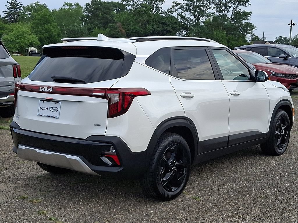Certified 2026 Kia Seltos EX w/ EX Sunroof Package AWD/4WD image 7
