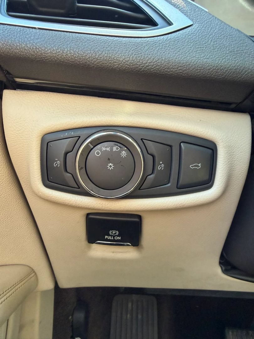 Used 2017 Lincoln MKZ Reserve w/ Climate Package FWD image 29