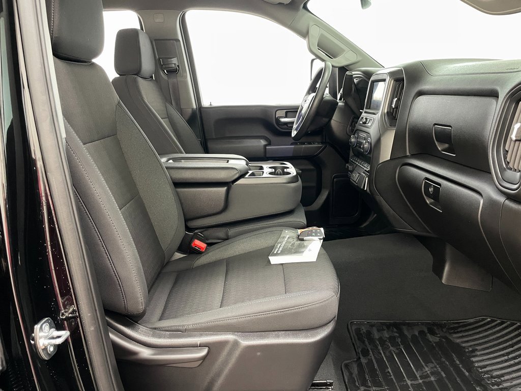 Certified 2025 Chevrolet Silverado 2500 Custom w/ Custom Value Package image 36