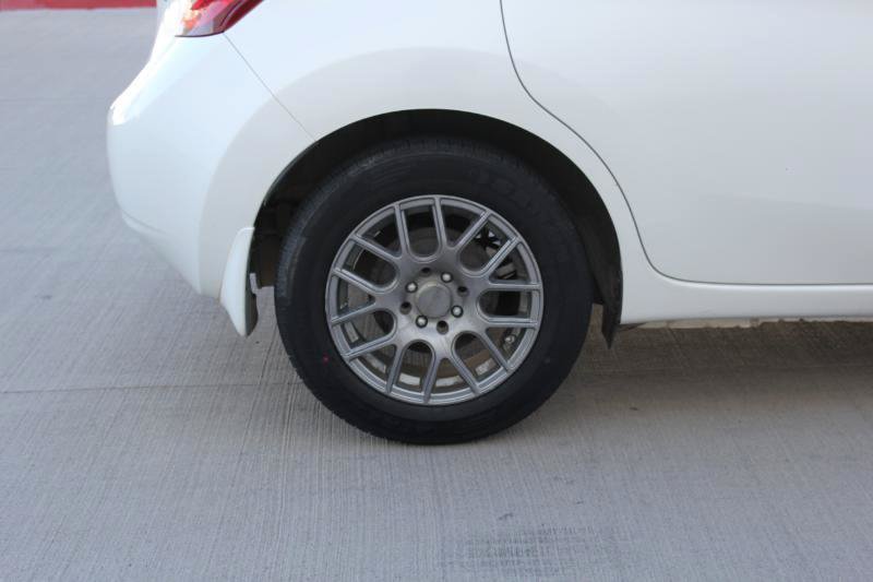 Used 2016 Nissan Versa Note SV FWD image 28