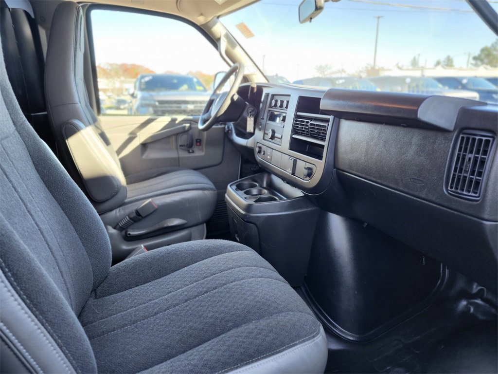 Used 2024 Chevrolet Express 2500 w/ Driver Convenience Package image 9