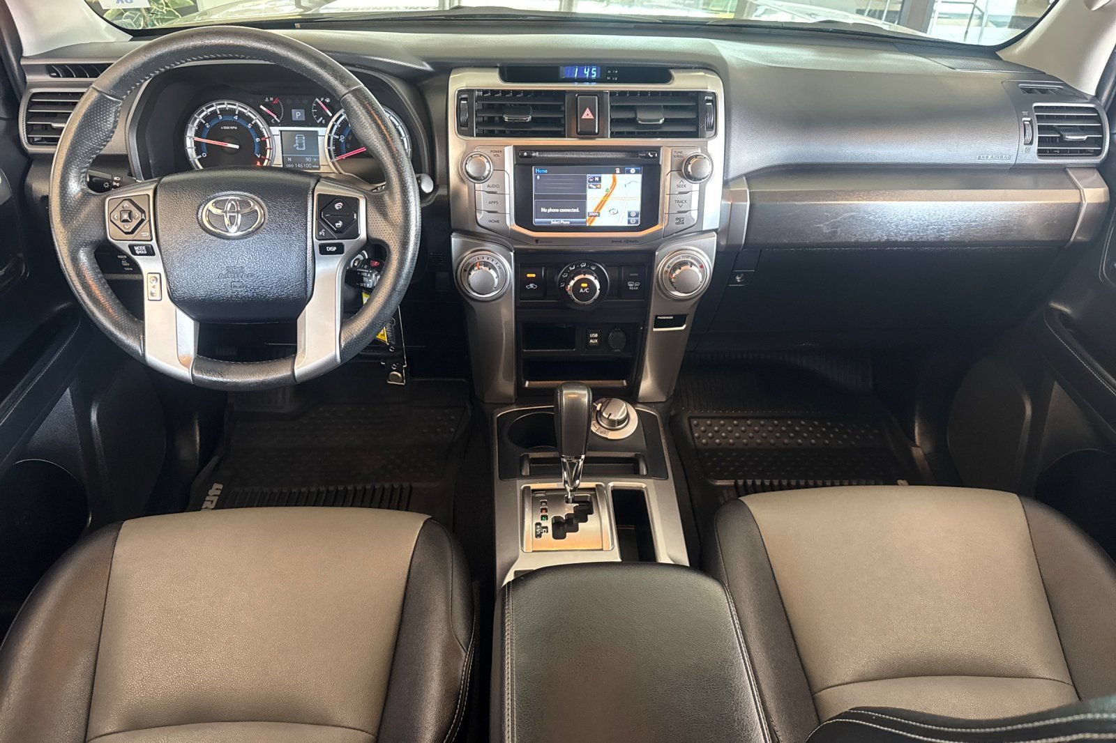 Used 2018 Toyota 4Runner SR5 Premium AWD/4WD image 10
