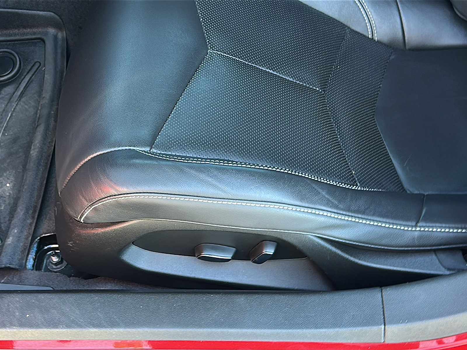 Certified 2023 Chevrolet Corvette Stingray Coupe w/ Z51 Performance Package image 16