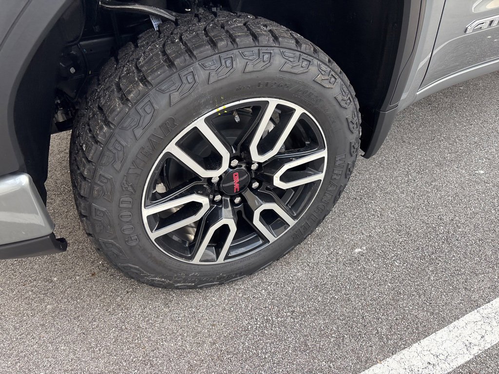New 2026 GMC Sierra 1500 AT4 w/ AT4 Premium Package image 3
