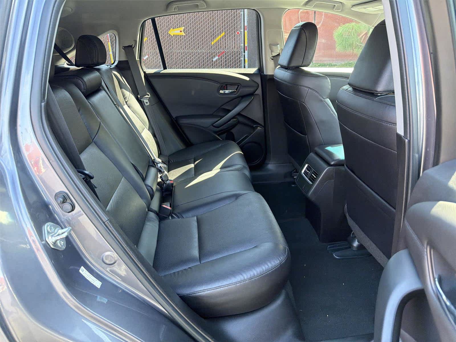 Used 2017 Acura RDX w/ Tech & AcuraWatch Plus Pack FWD image 14