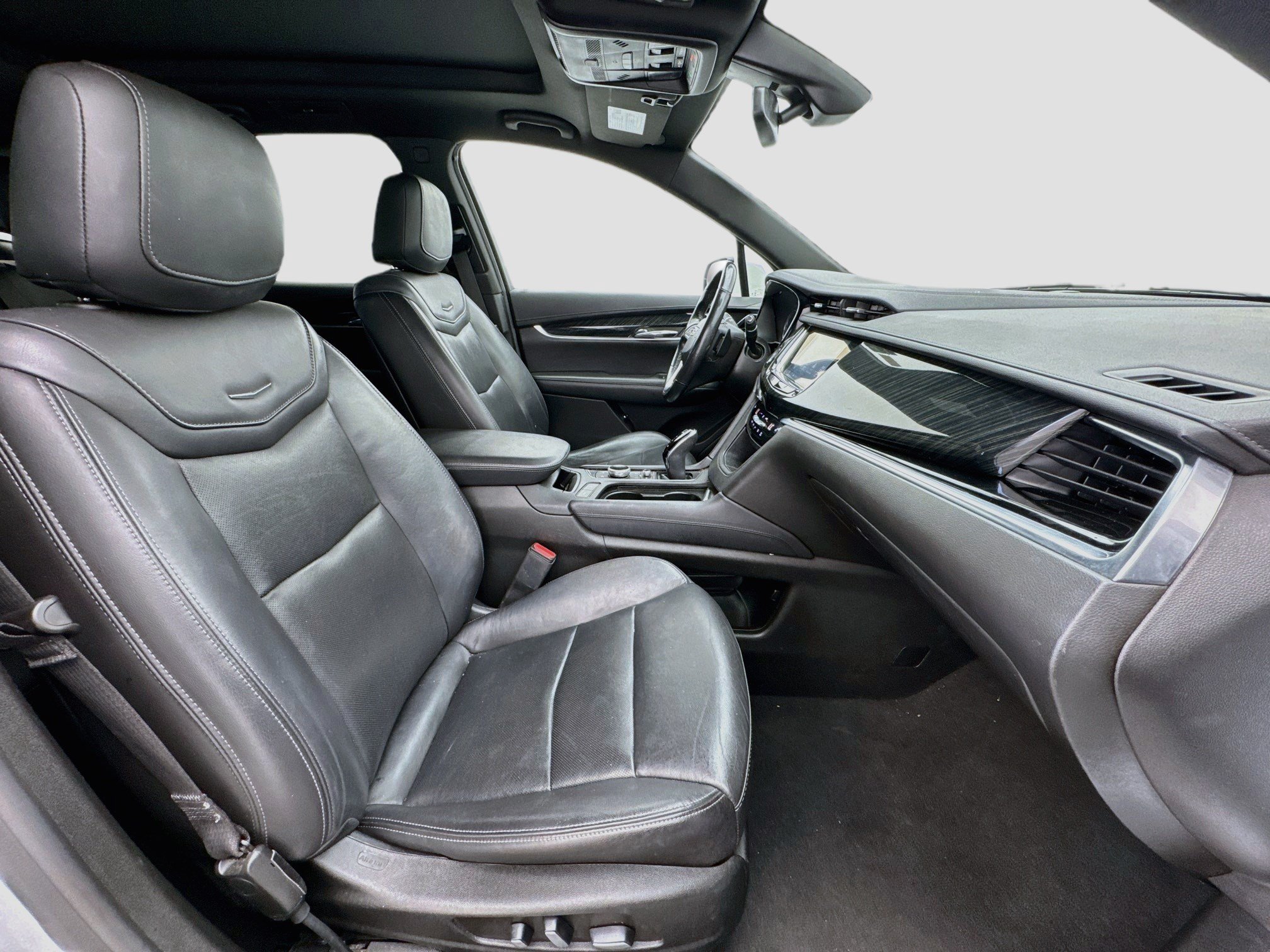 Used 2022 Cadillac XT6 Premium Luxury FWD image 21