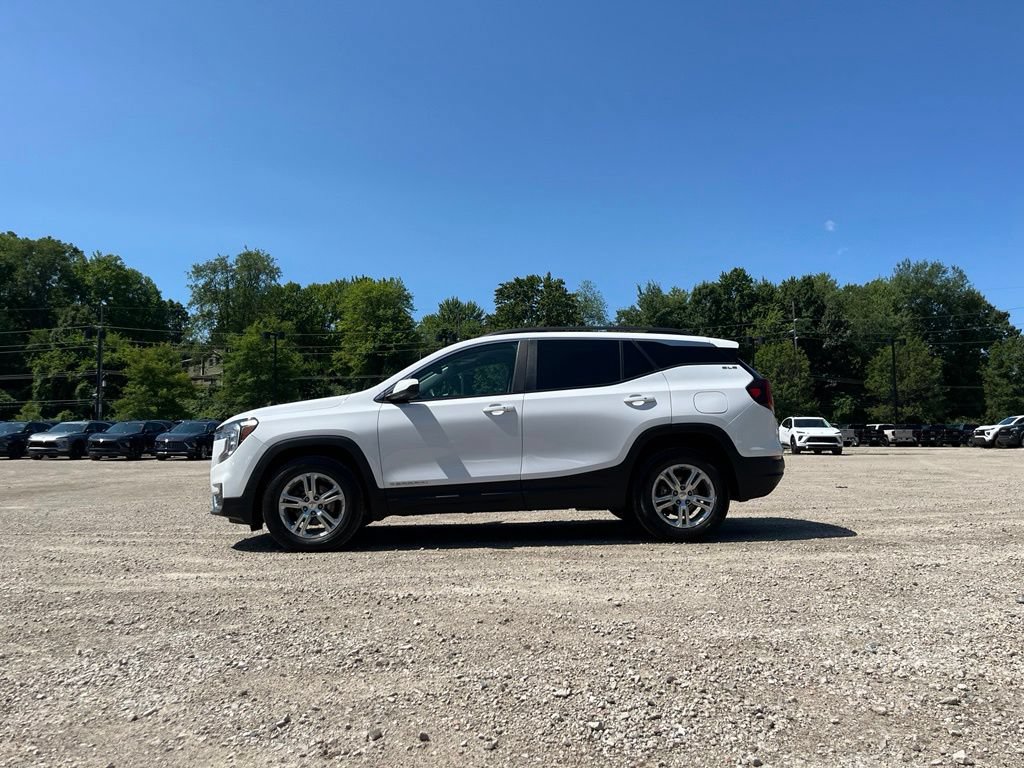 Used 2022 GMC Terrain SLE w/ Driver Convenience Package AWD/4WD image 18