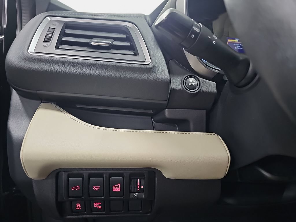 Used 2022 Subaru Ascent Limited w/ Technology Package AWD/4WD image 28
