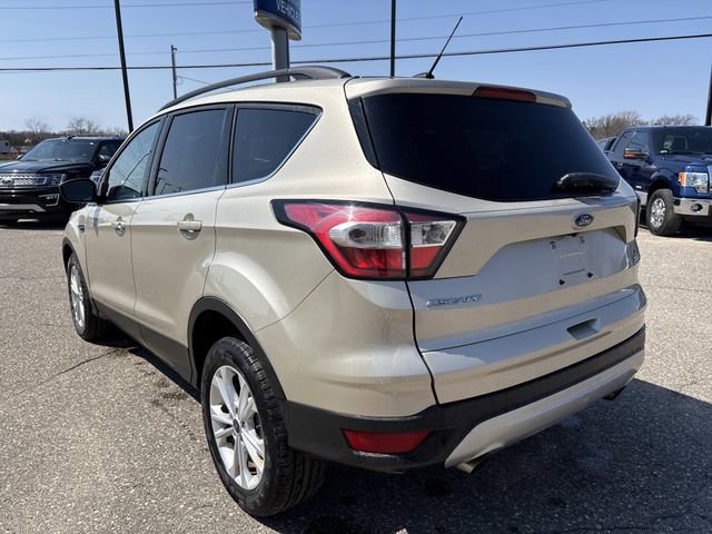 Certified 2017 Ford Escape SE w/ Equipment Group 201A image 7