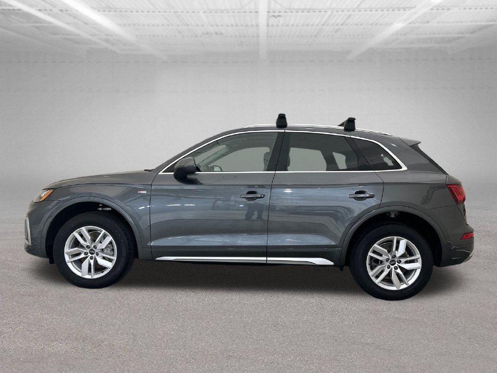 Used 2024 Audi Q5 2.0T Premium w/ Convenience Package AWD/4WD image 2