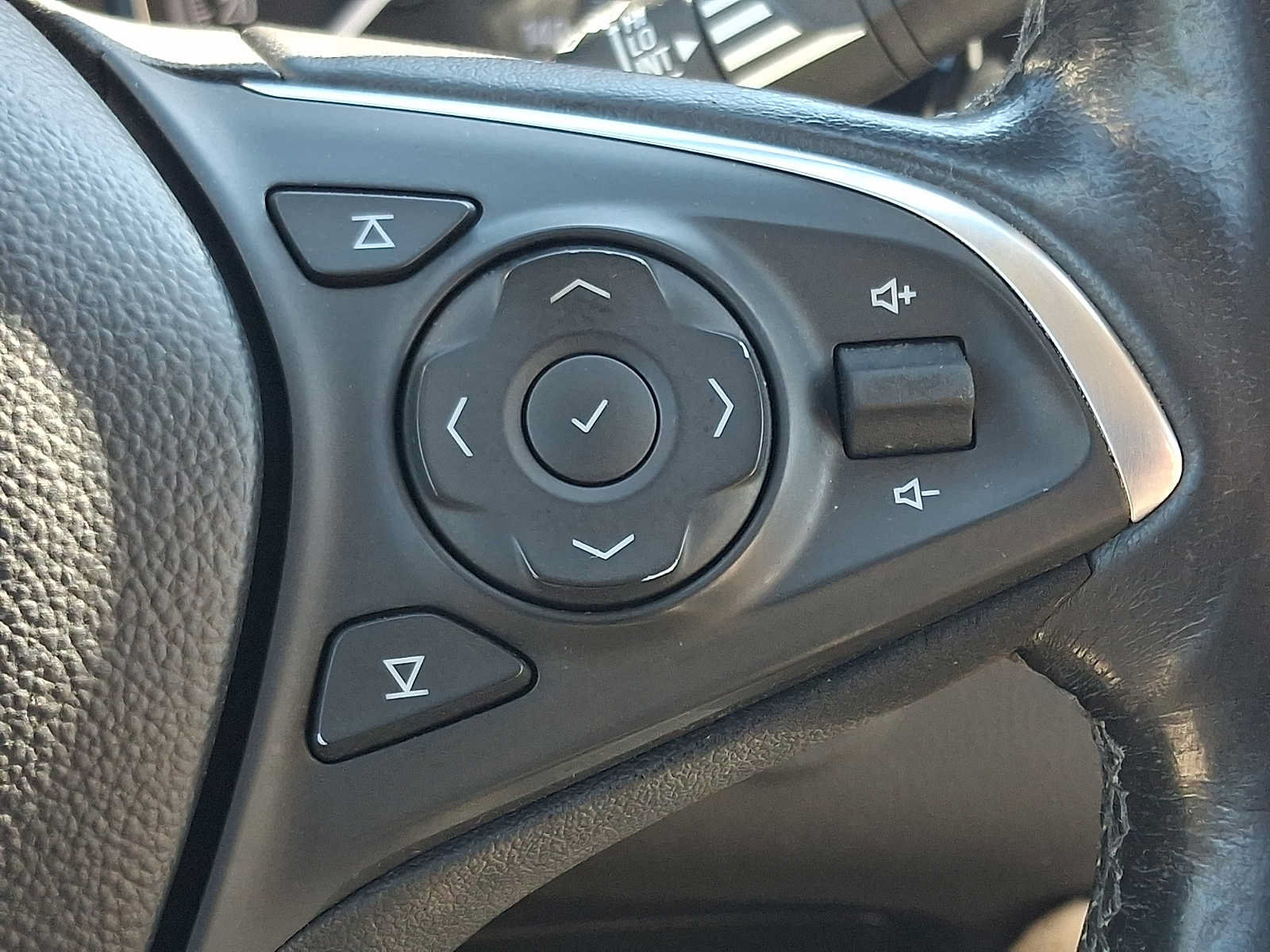 Used 2019 Buick Envision Essence AWD/4WD image 22