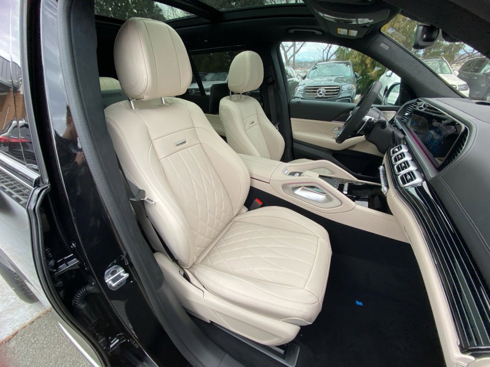 New 2026 Mercedes-Benz GLS 63 AMG 4MATIC image 28