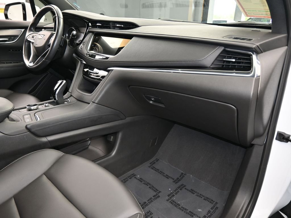 Used 2024 Cadillac XT6 Luxury image 52