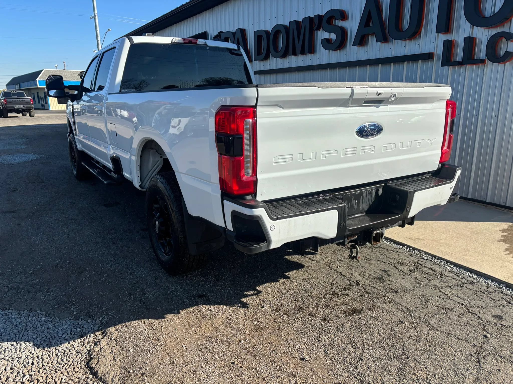 Used 2023 Ford F250 XLT w/ XLT Premium Package AWD/4WD image 3