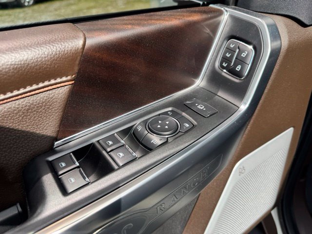 Used 2025 Ford F350 King Ranch AWD/4WD image 20